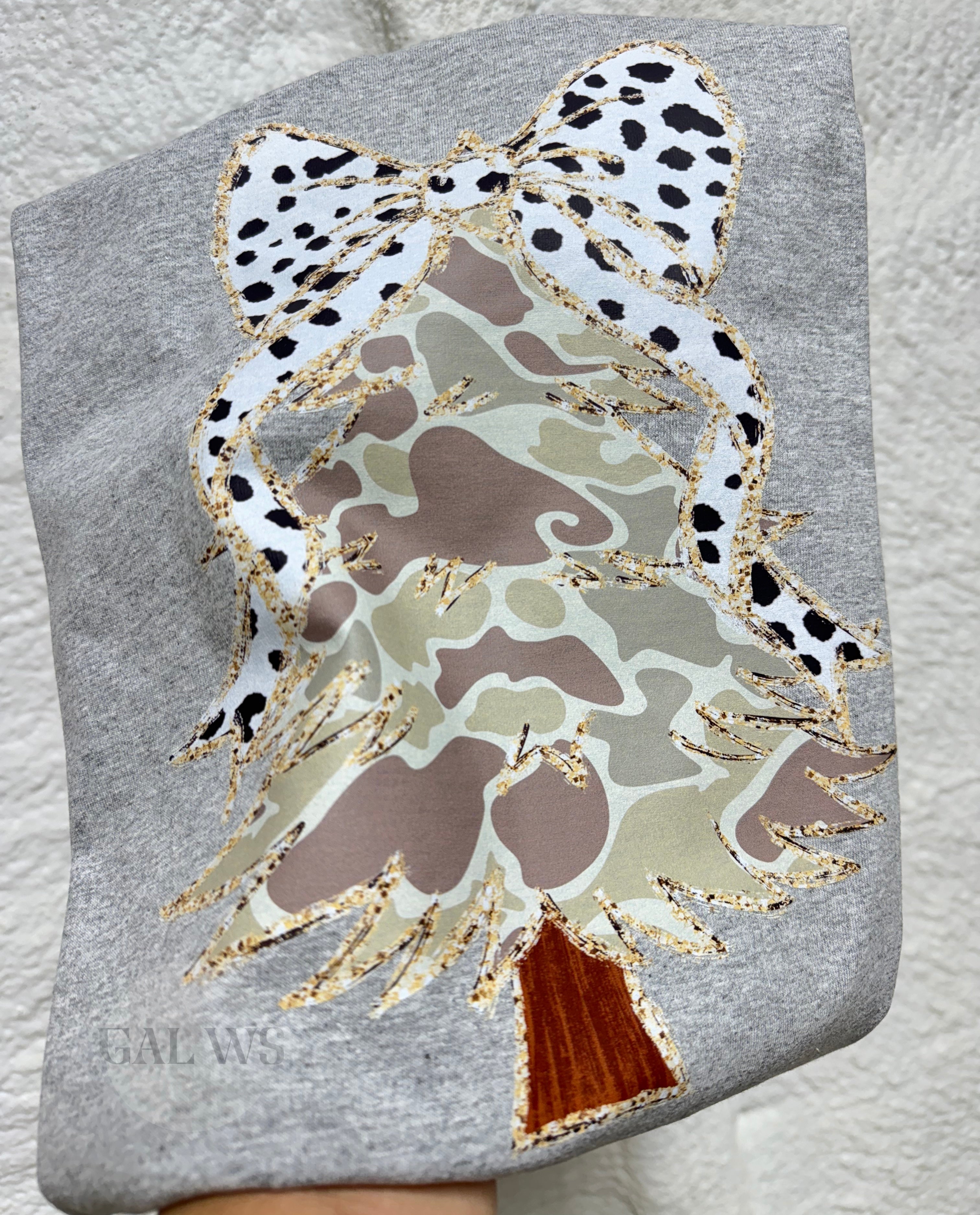 Camo & glitter Christmas tree design tee / sweatshirt