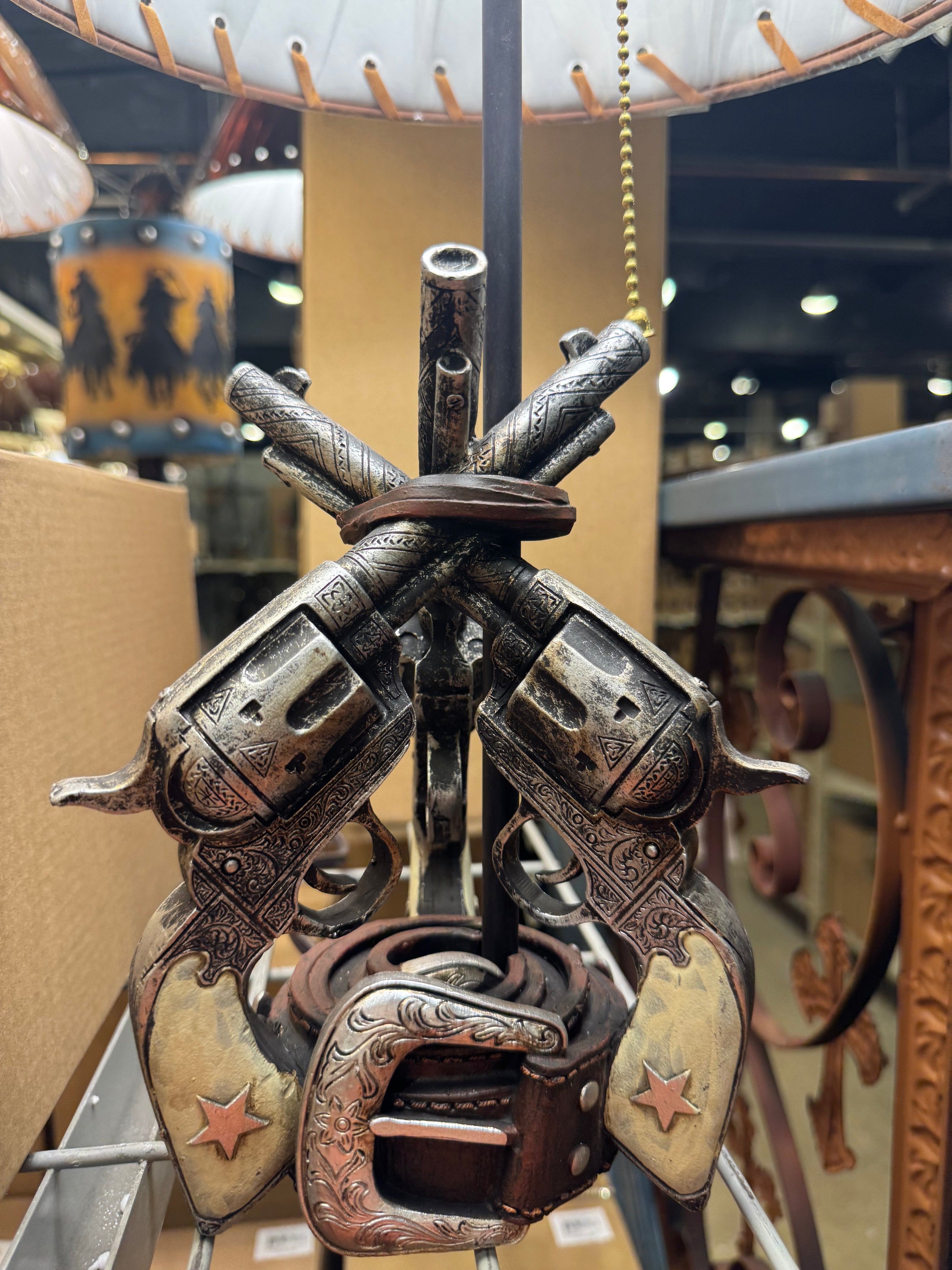 RA7166 Triple Revolver Lamp