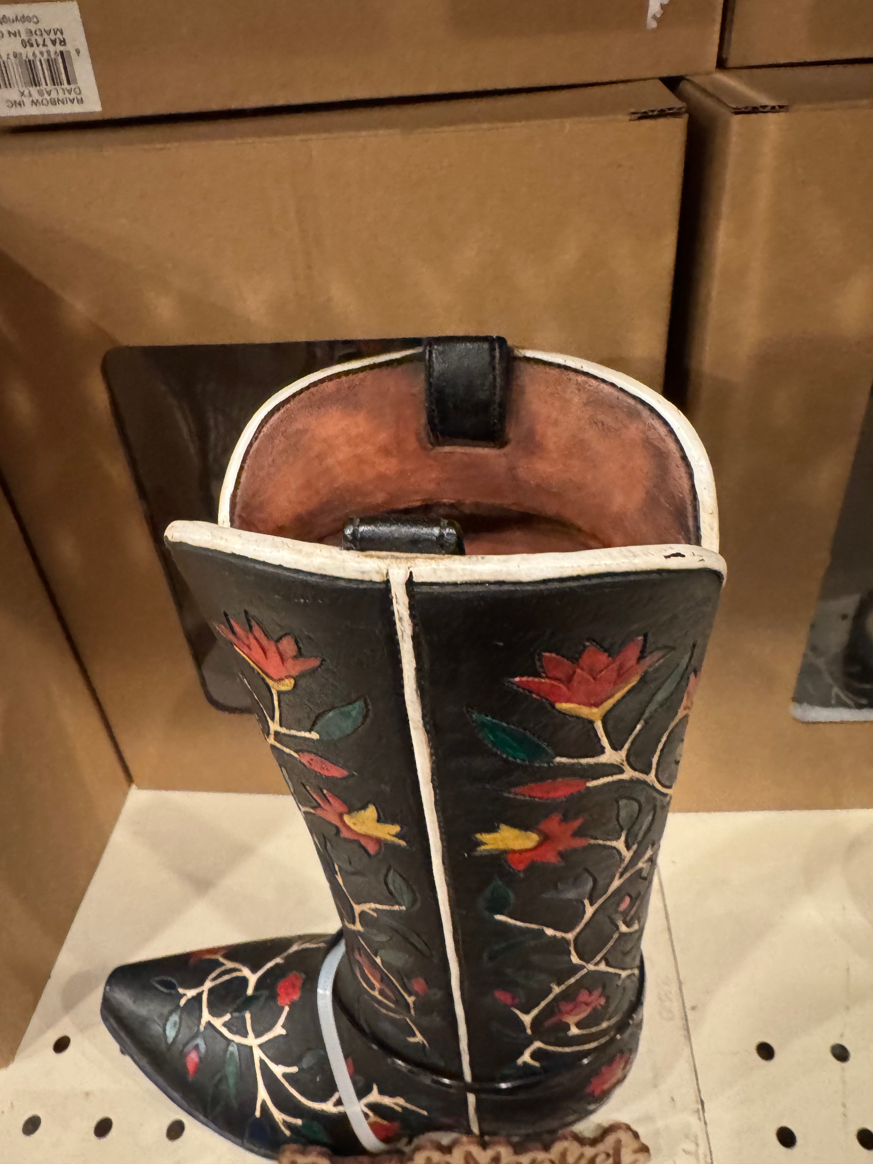 RA7150 Black Floral Thorn Boot Vase