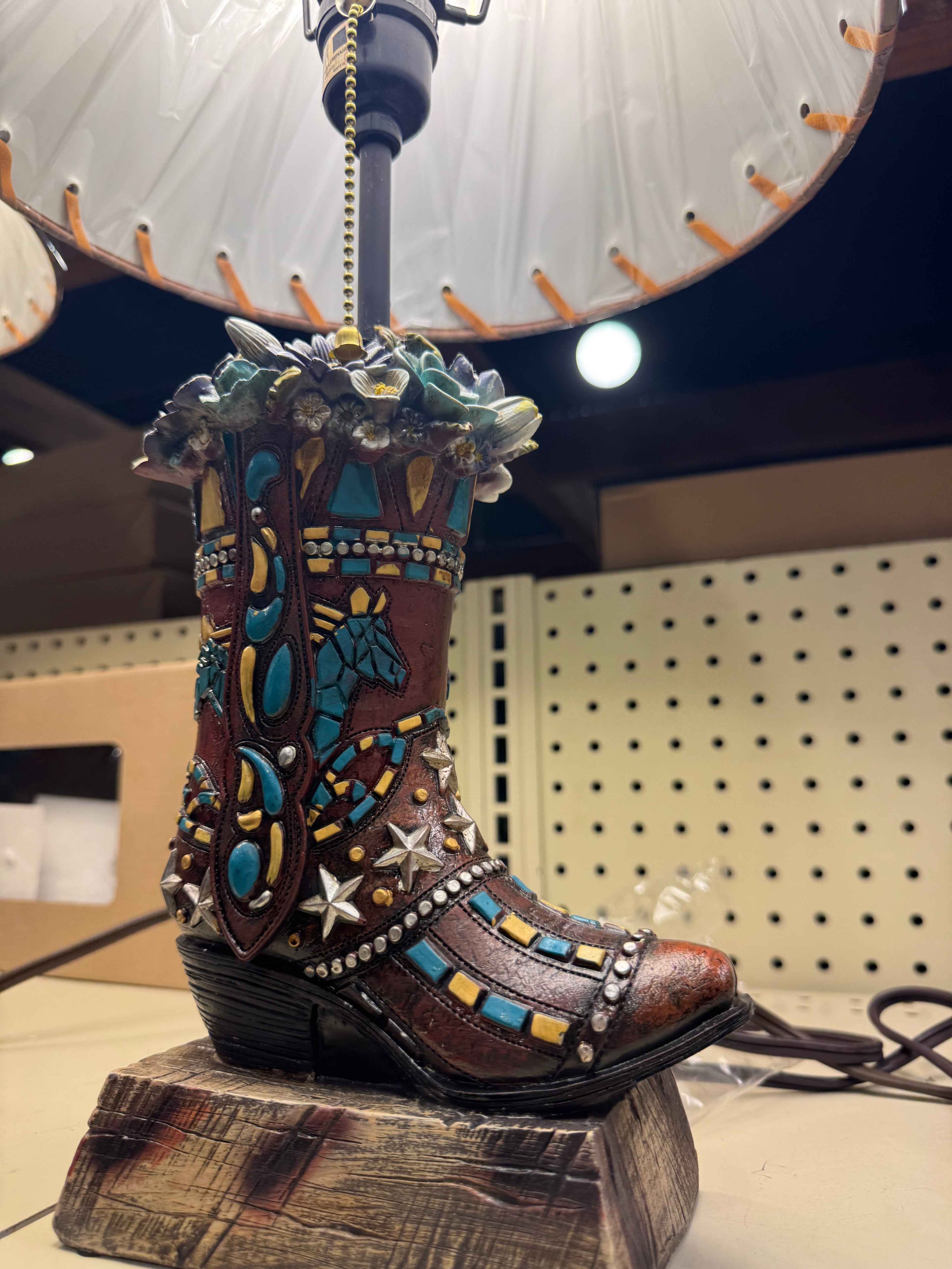 RA54099 Turquoise Floral Boot Vase