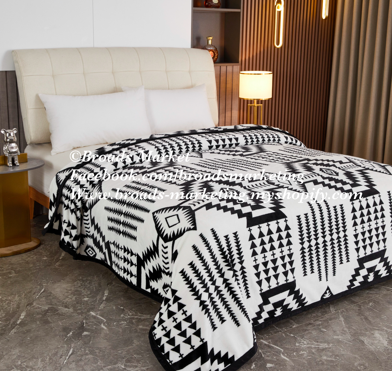 Daryn Black & White Aztec Super Plush Blanket