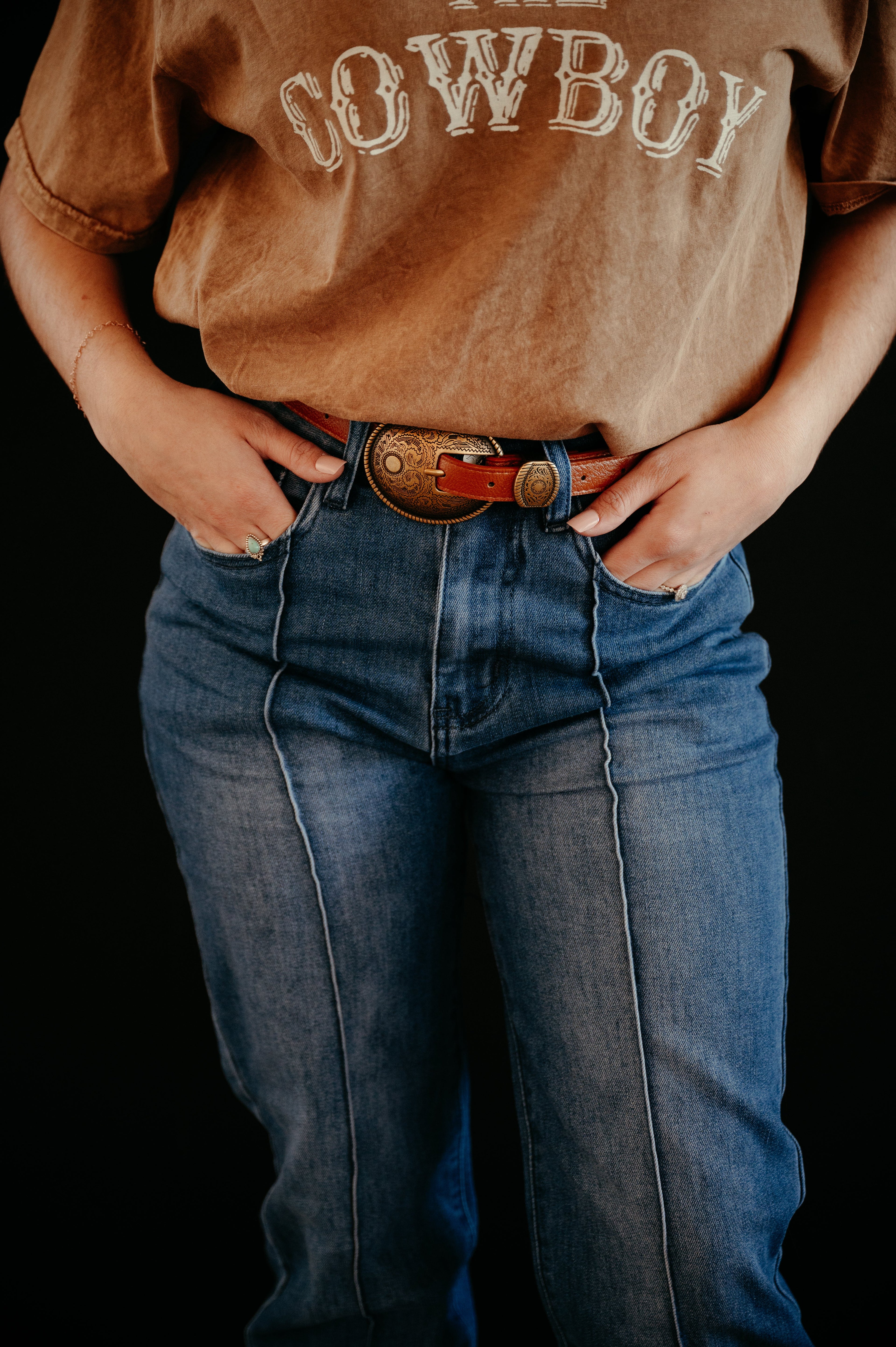 Oval Embossed Vintage Buckle Belt