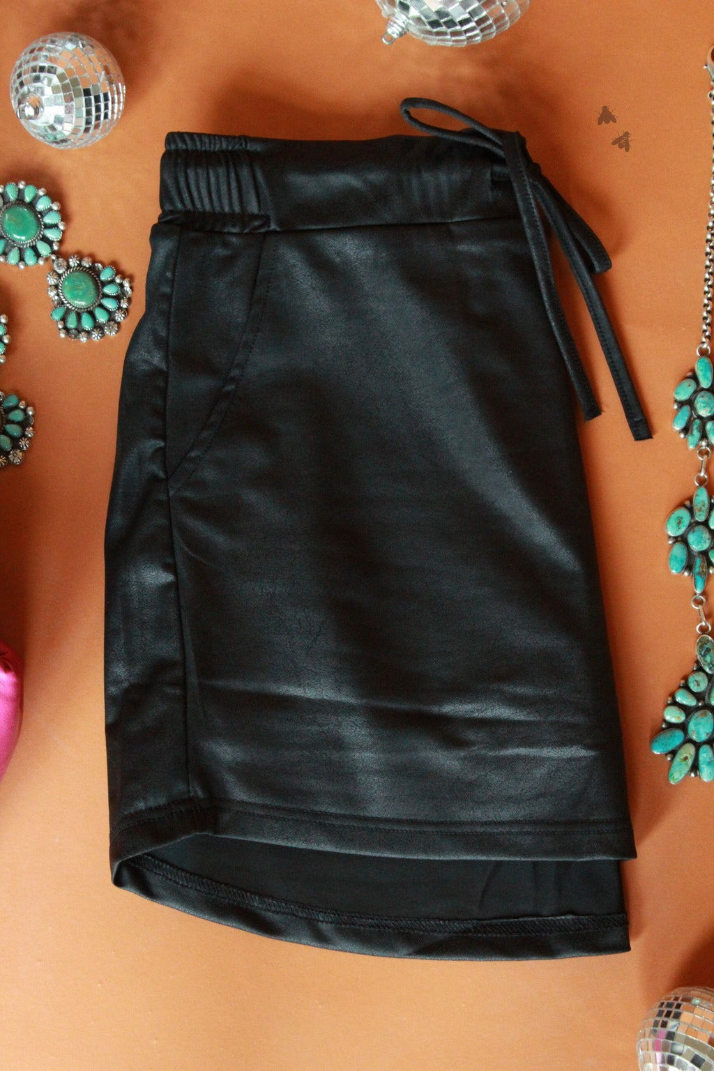 SKORTY SPICE* TUXEDO