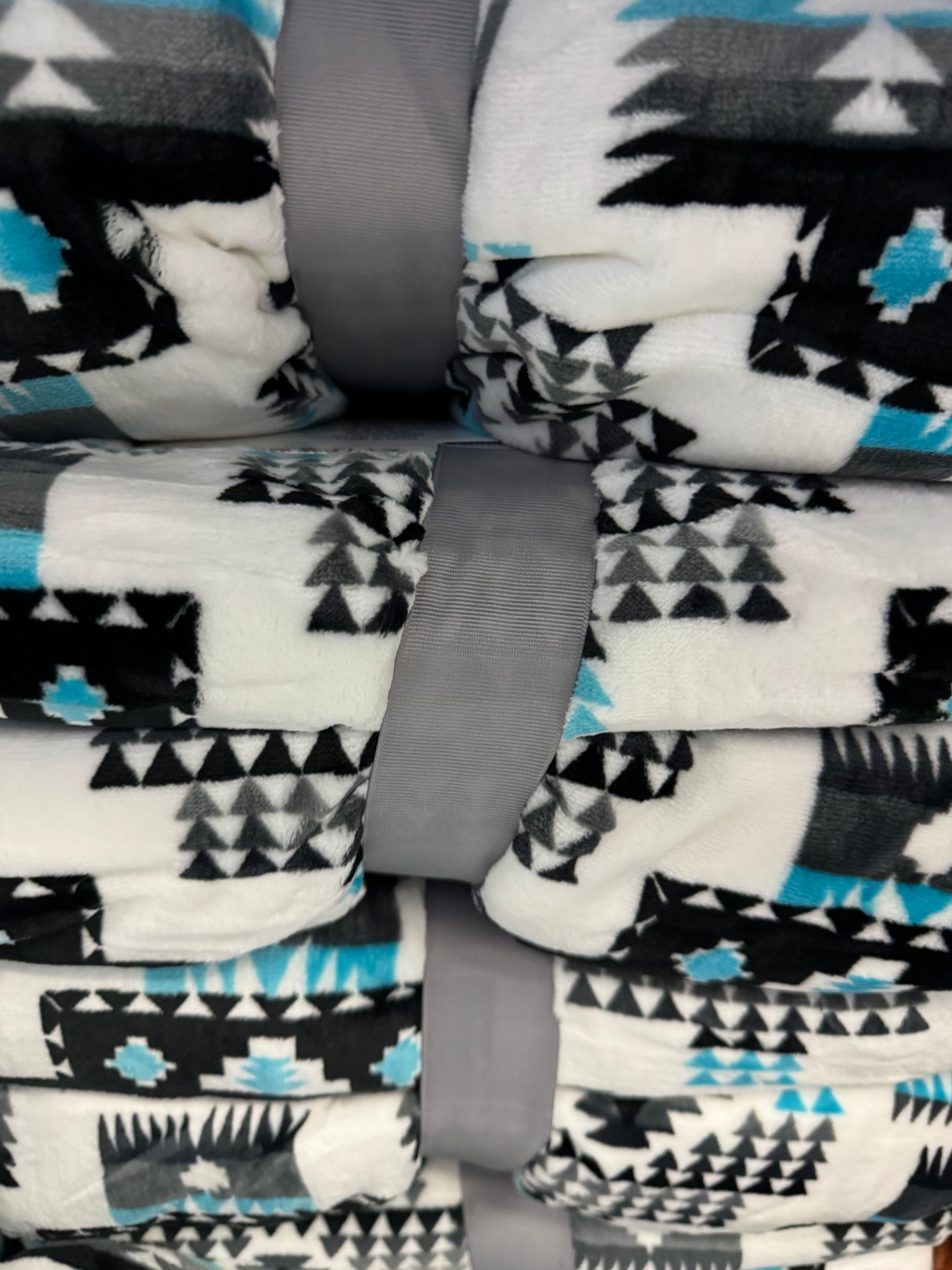 Davis Turquoise Aztec Super Plush Blanket