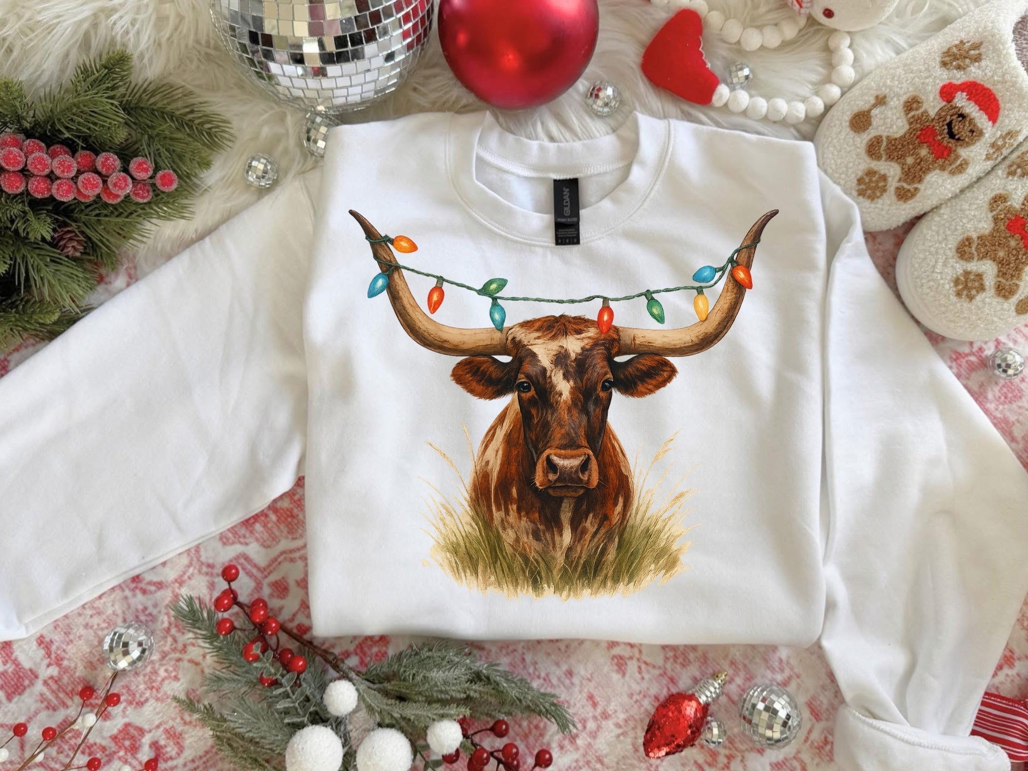 Longhorn Christmas Lights Western Cow Head Shirt – Graphic Tee, Long Sleeve & Crewneck