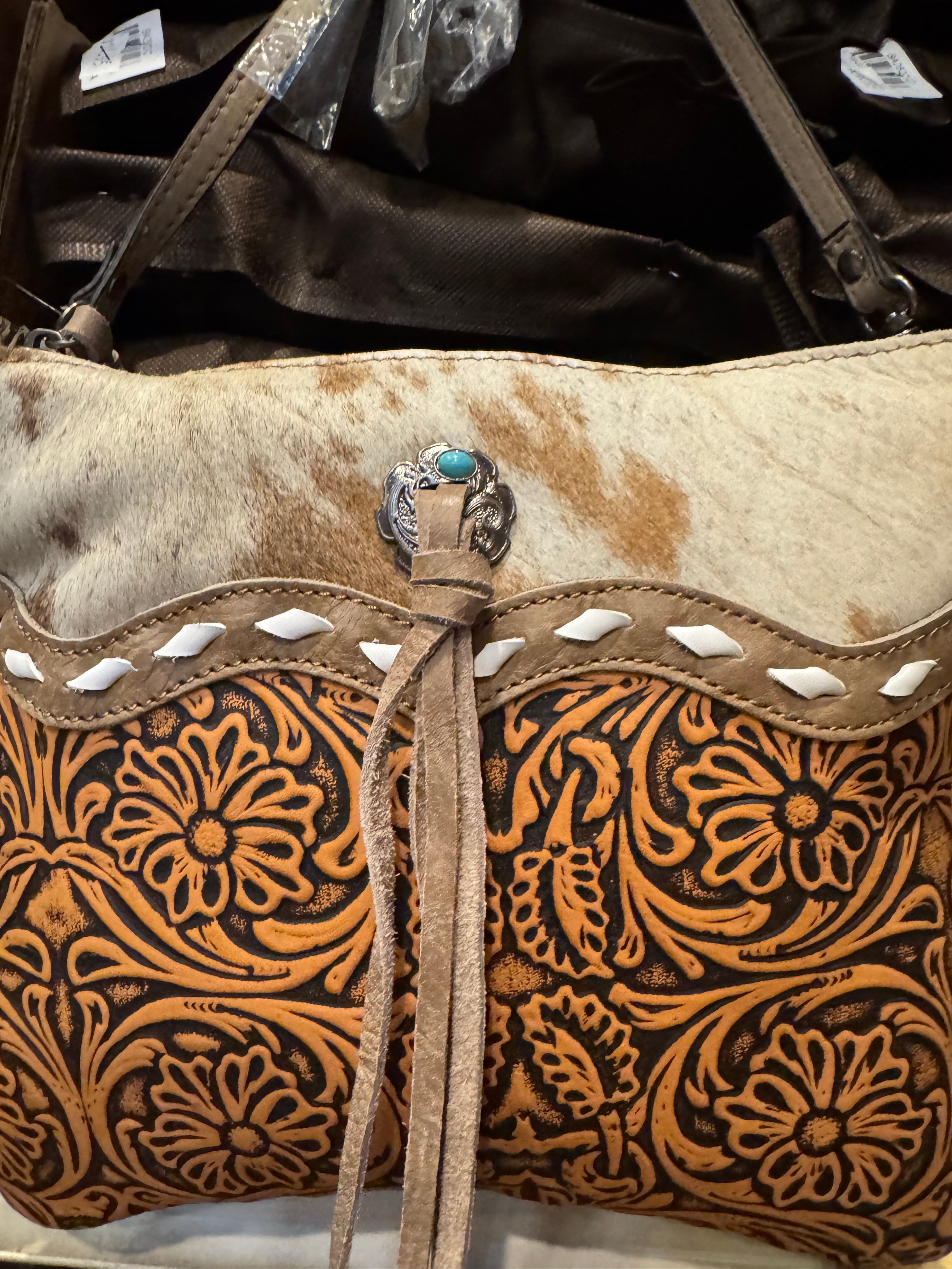 BA2822 Tooled Concho Cowhide Purse