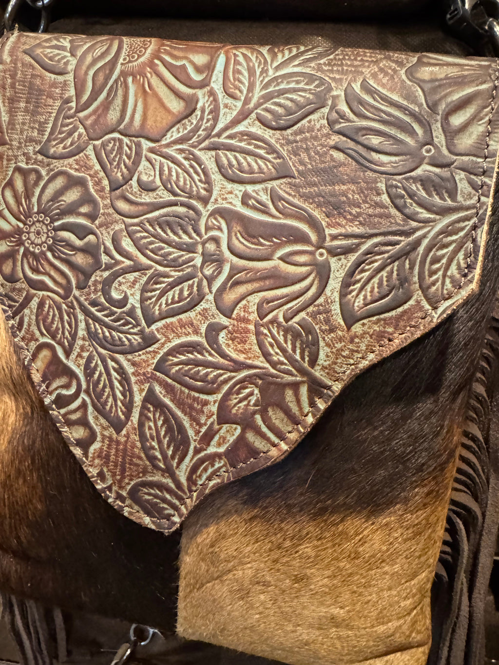 BA2825 Tooled Floral Flap Cowhide Crossbody Purse