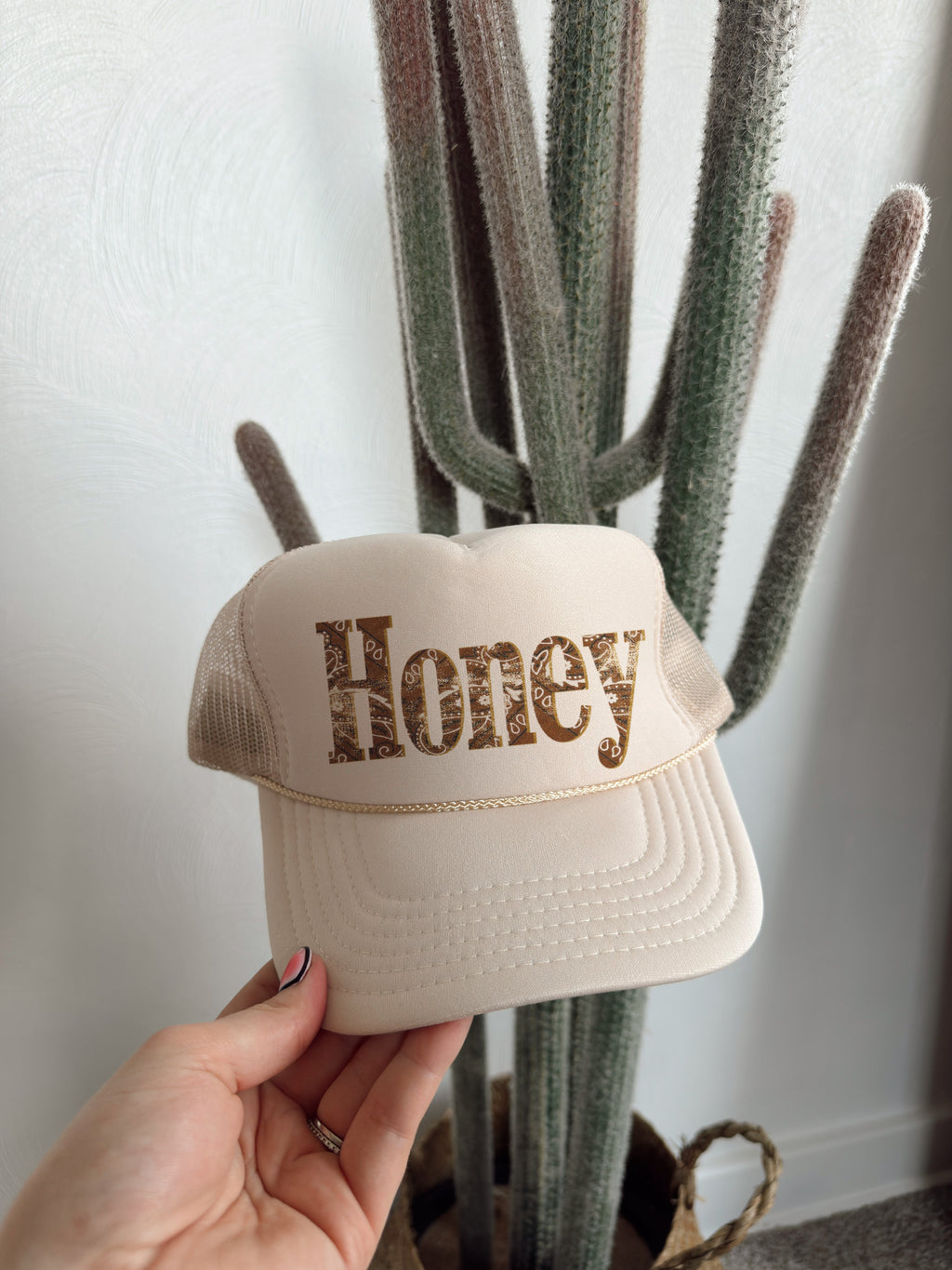 HONEY CAP: SAND