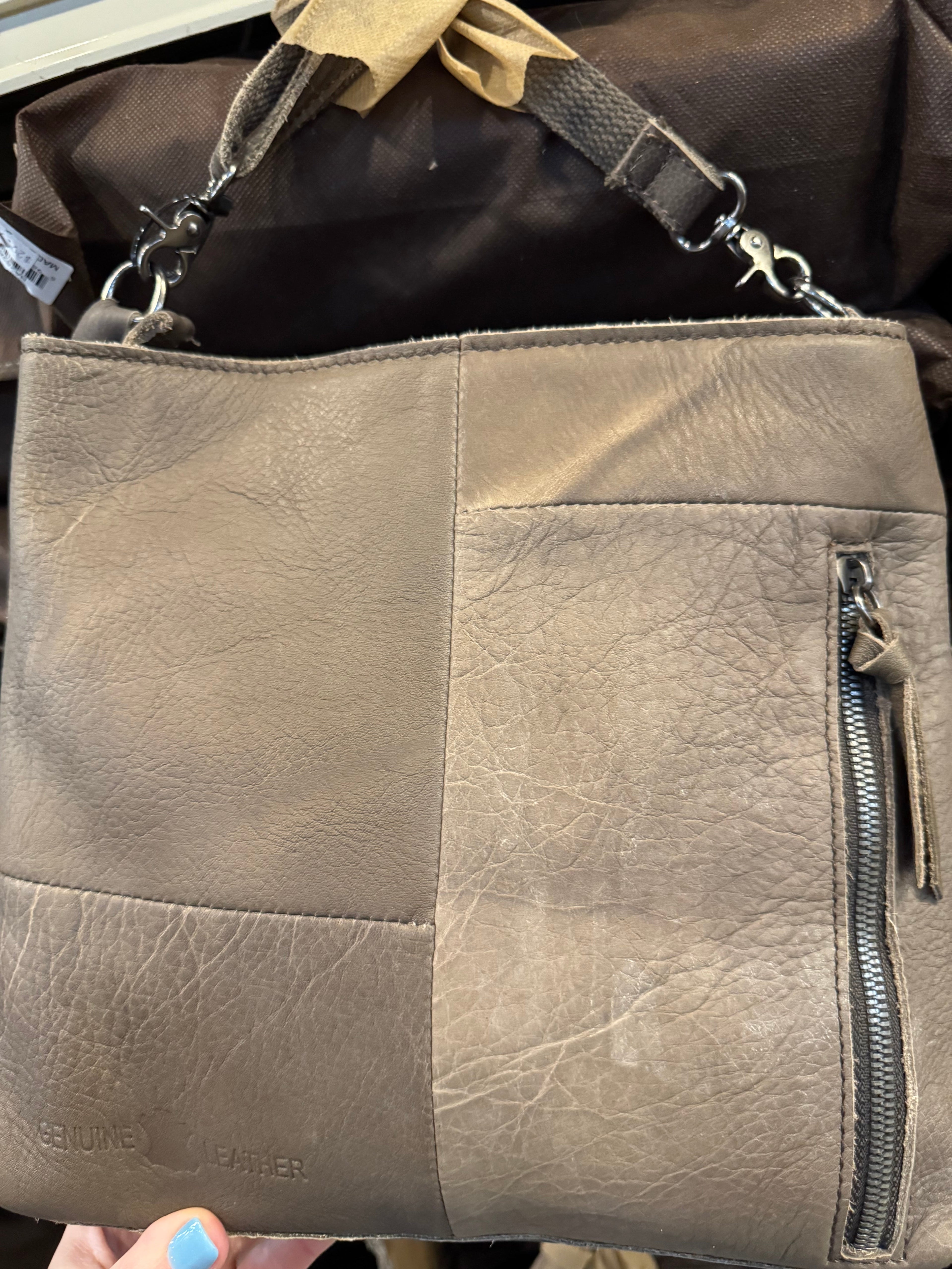 BA2826 Center Floral Tooled Cowhide Handbag