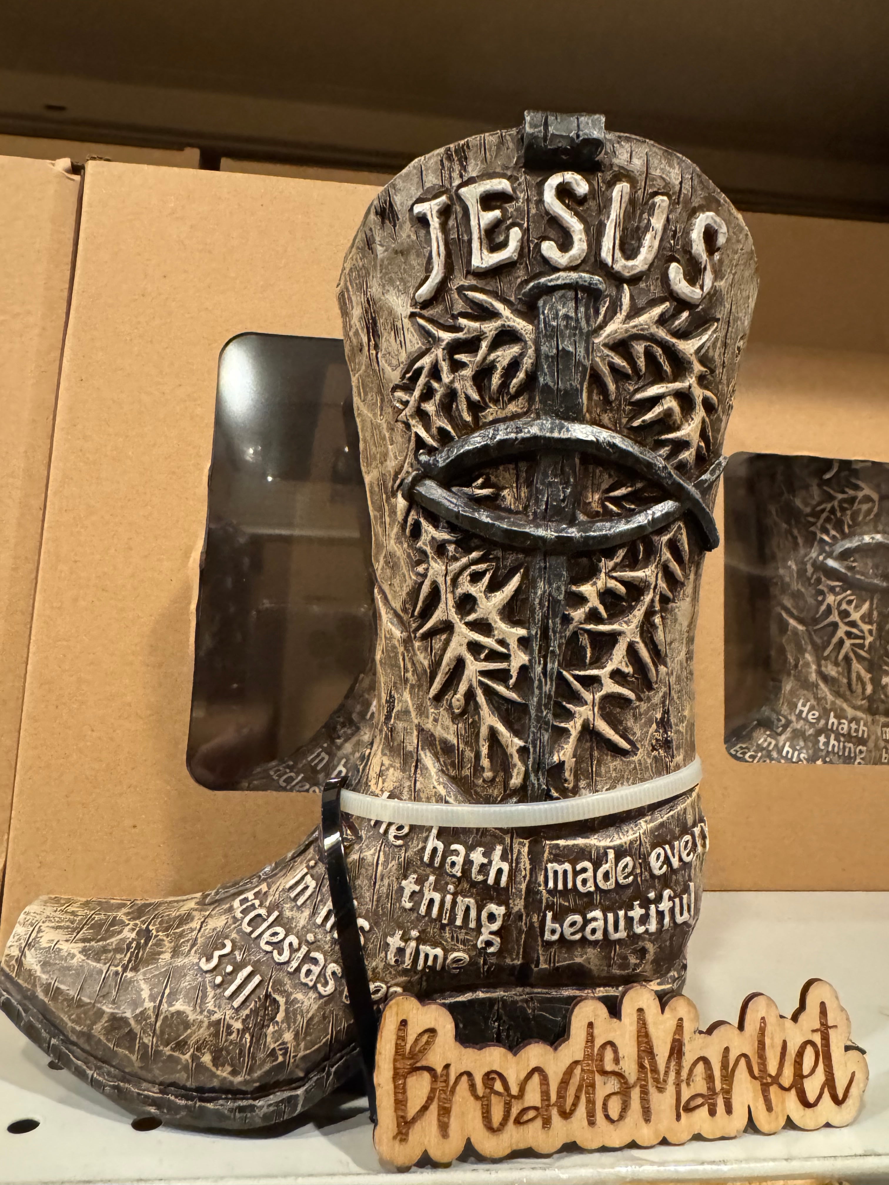 RA7751 Ecclesiastes Jesus Fish Boot Vase