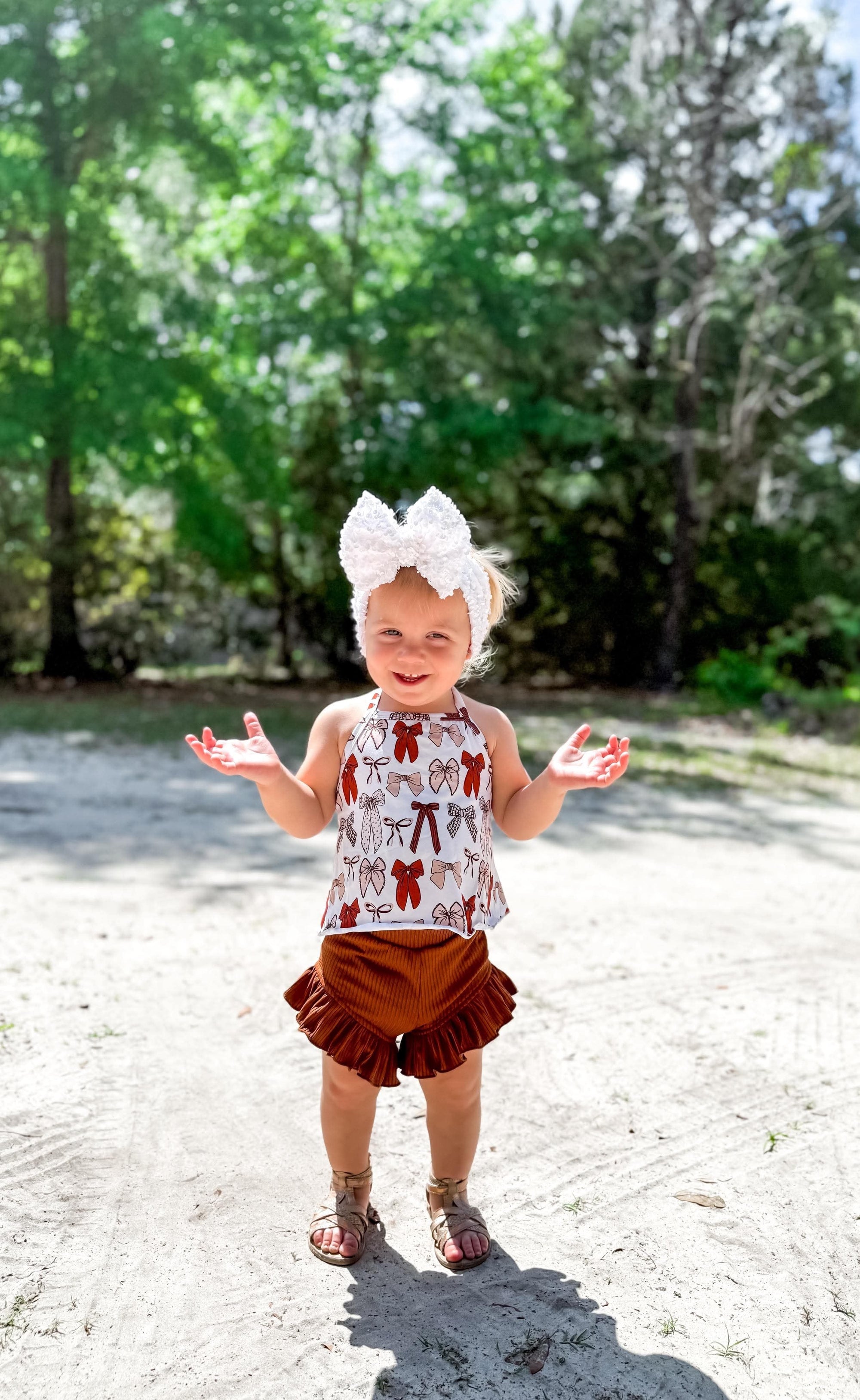 Brown Bows Swing Top