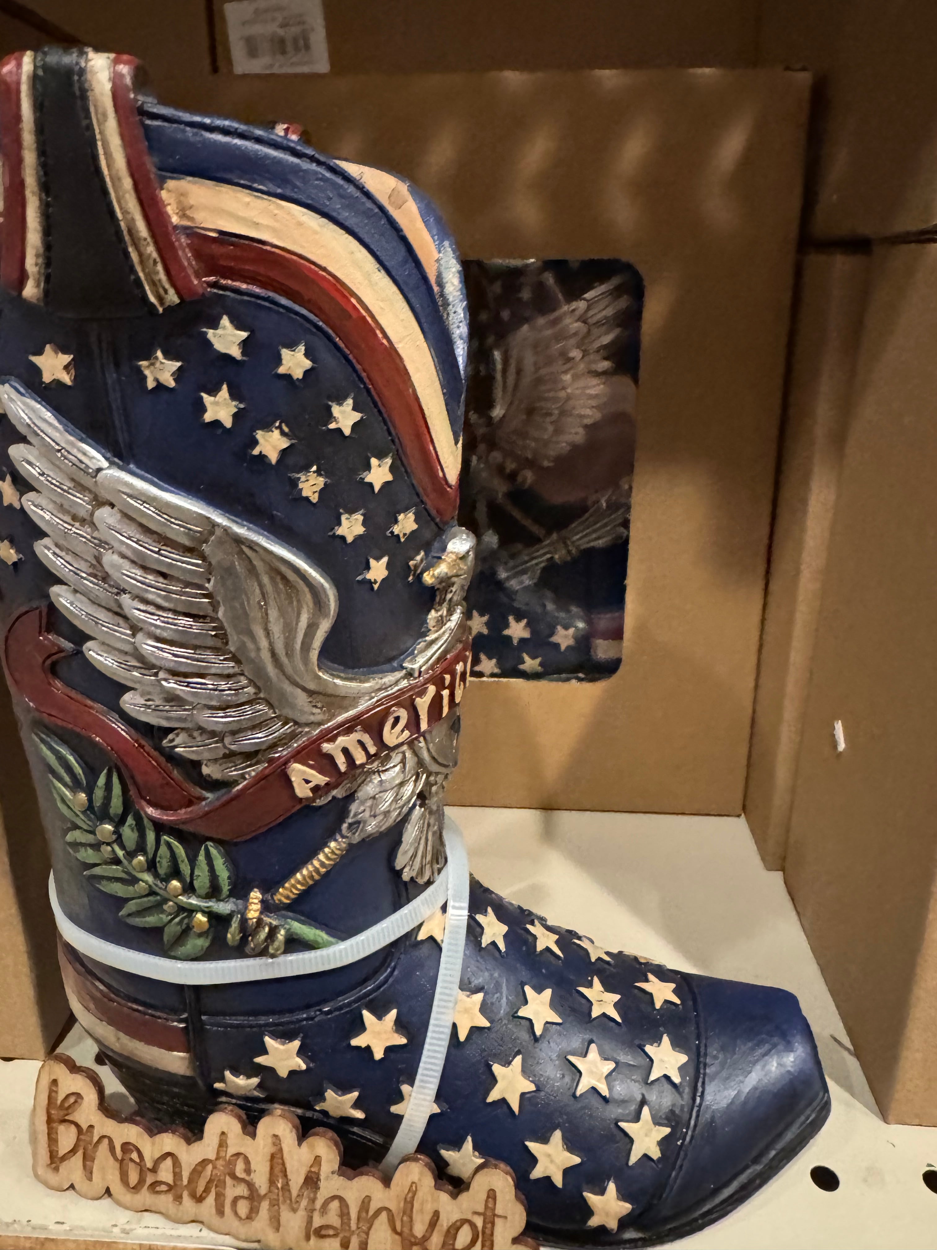 RA7360 American Hero Eagle Boot Vase