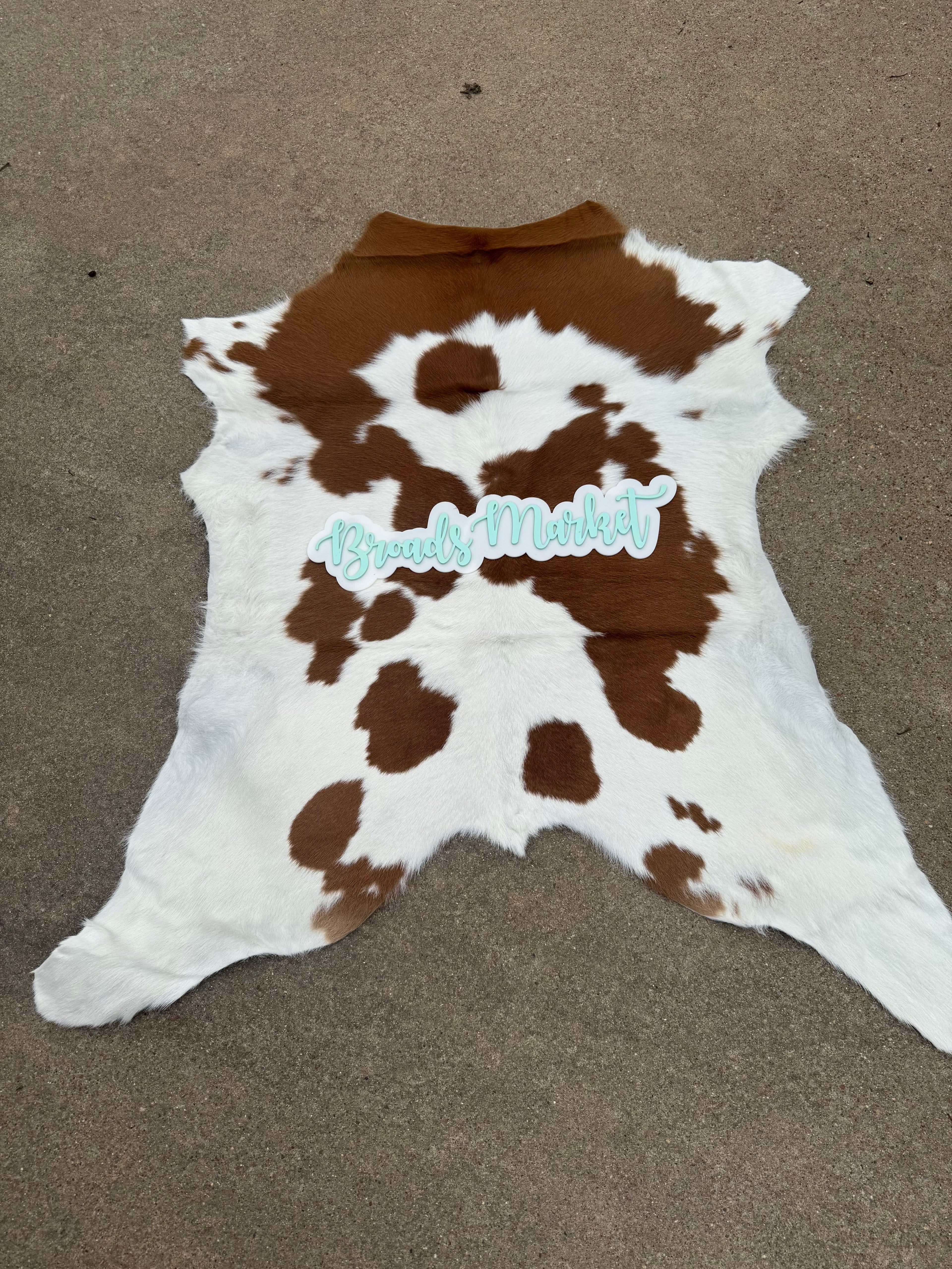 3’ Cowhide Rugs