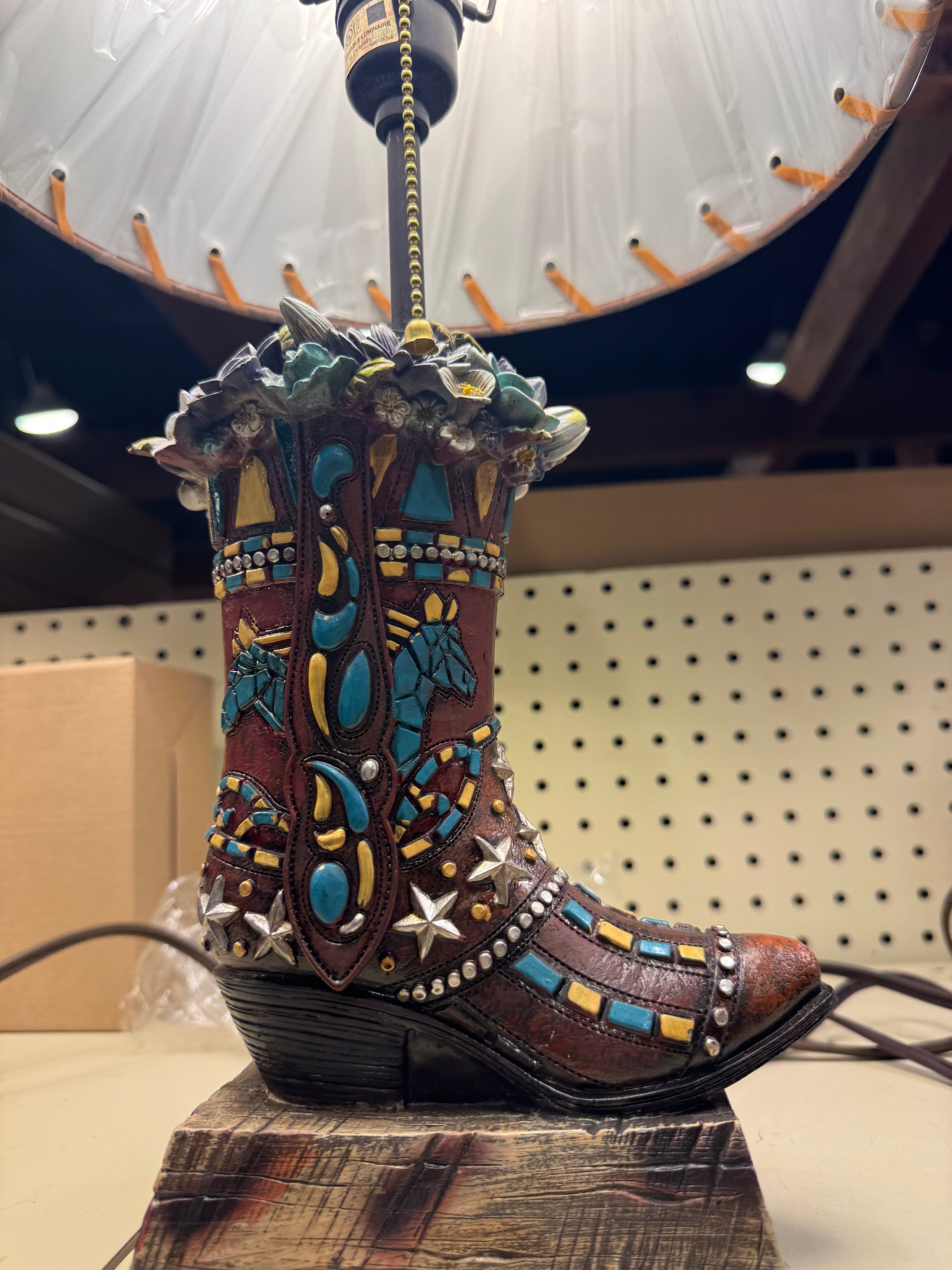 RA54099 Turquoise Floral Boot Vase