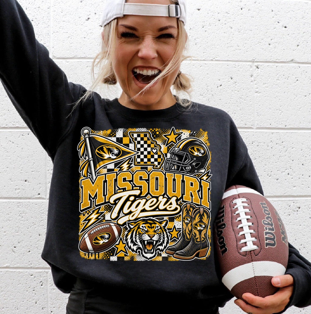 College Game Day T-Shirt | Choose Your Team | Black Gildan Softstyle