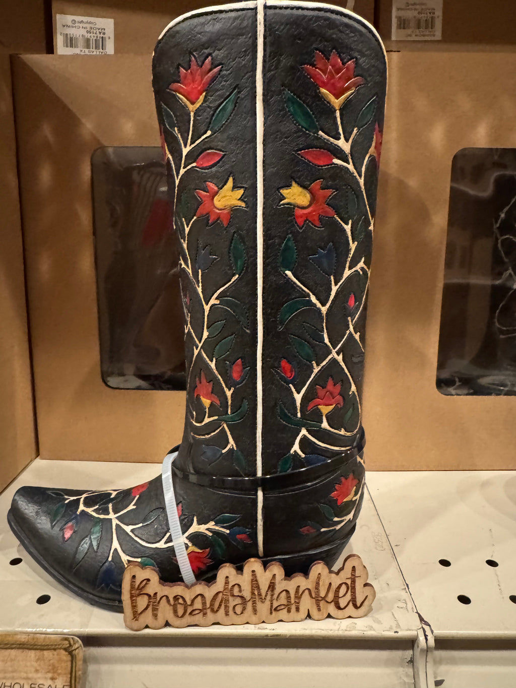 RA7150 Black Floral Thorn Boot Vase