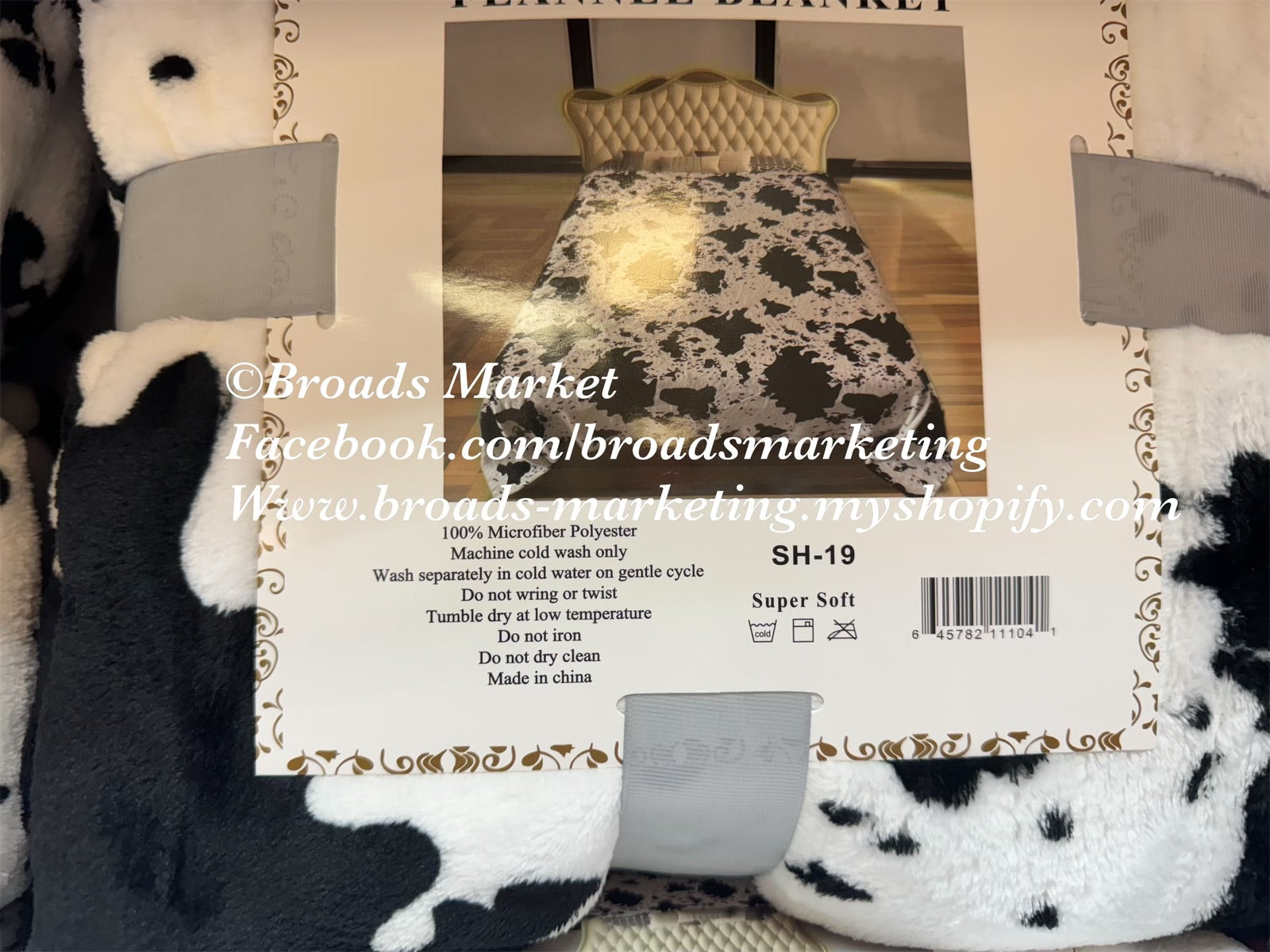 Queen Black & White Cow Print Plush Blanket