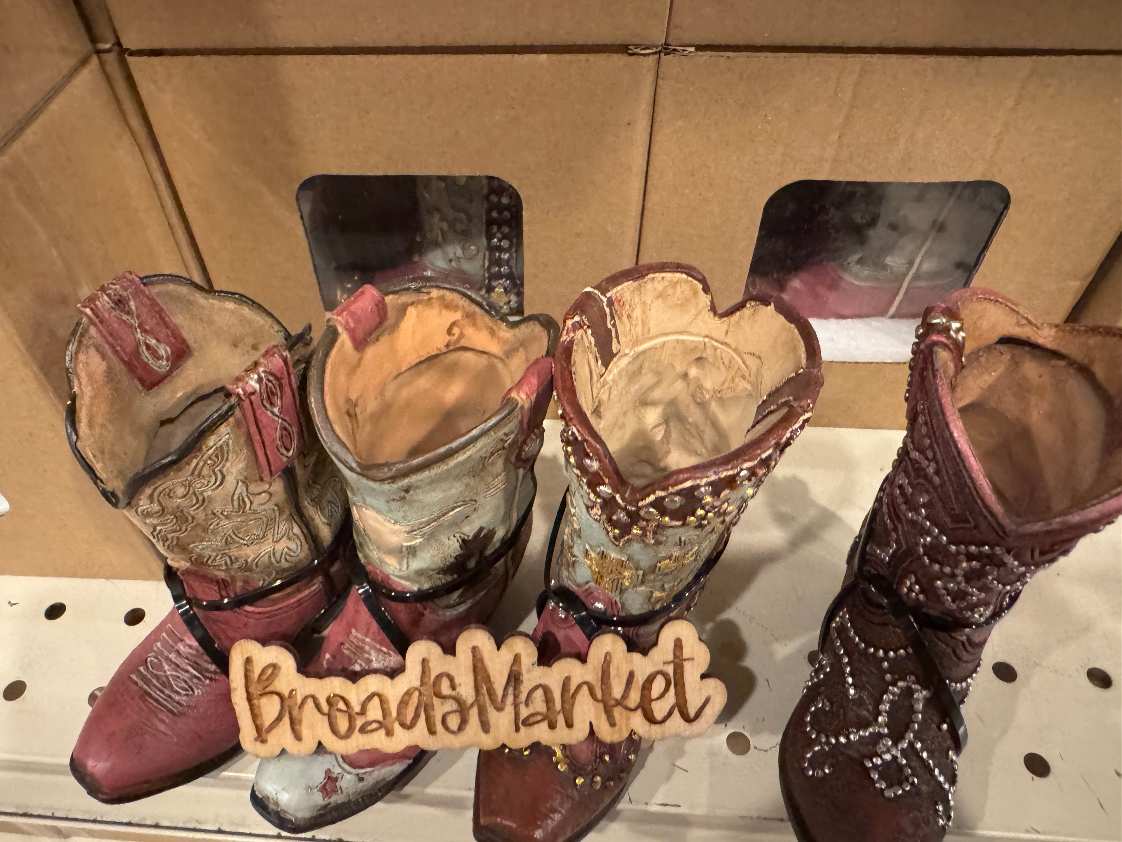 RA5813 Set of 4 Boot Pen Holders