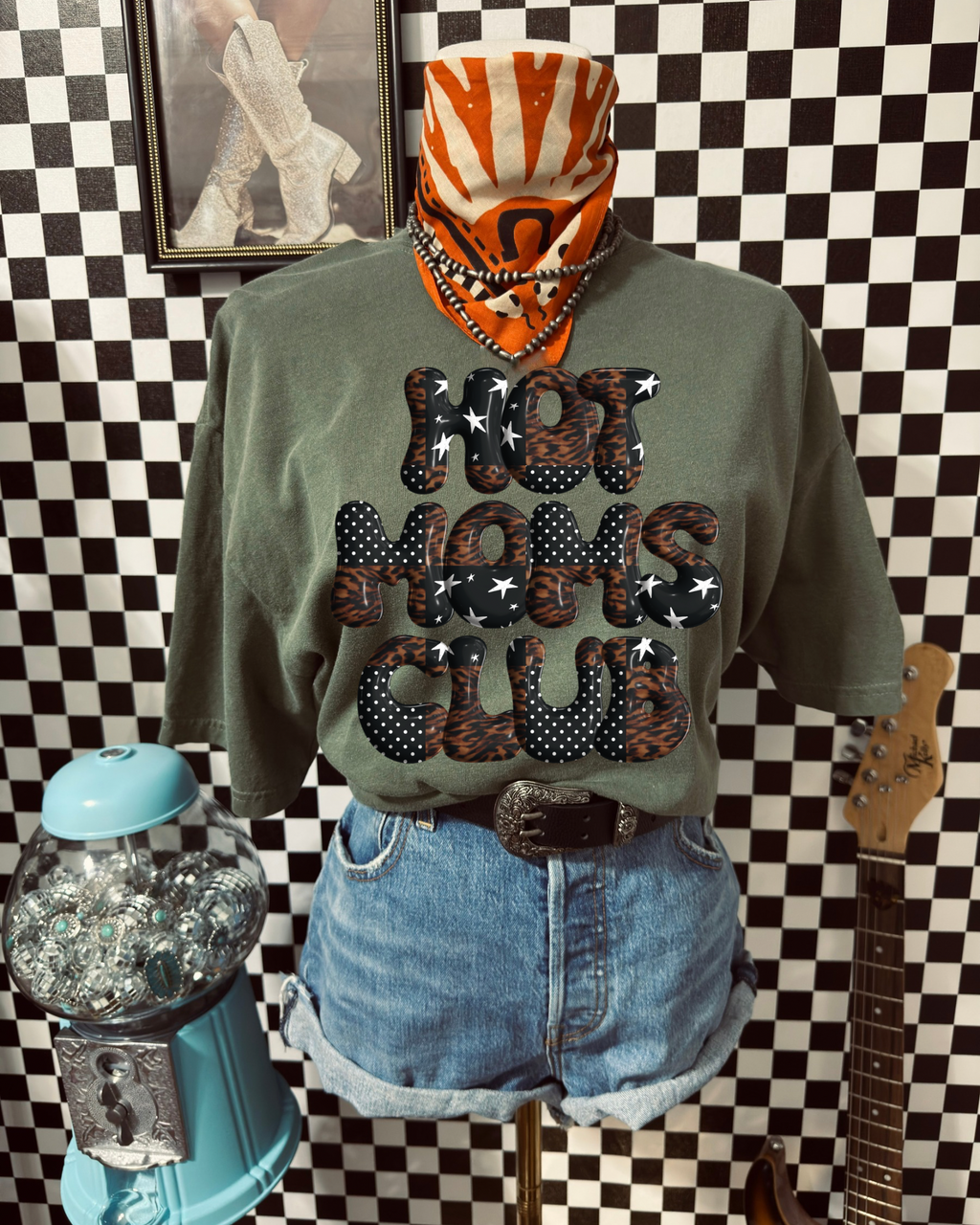 Hot moms club tee