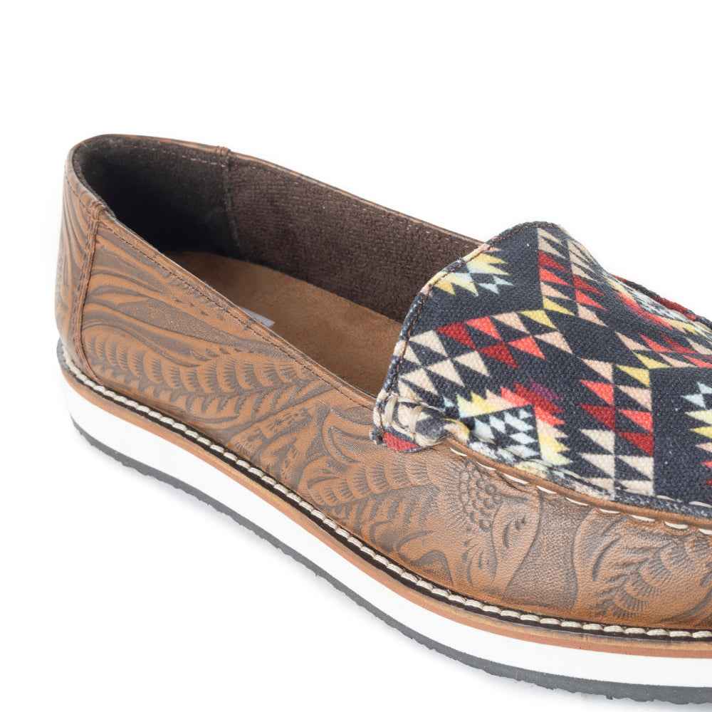 Embossed Footing Sneakers