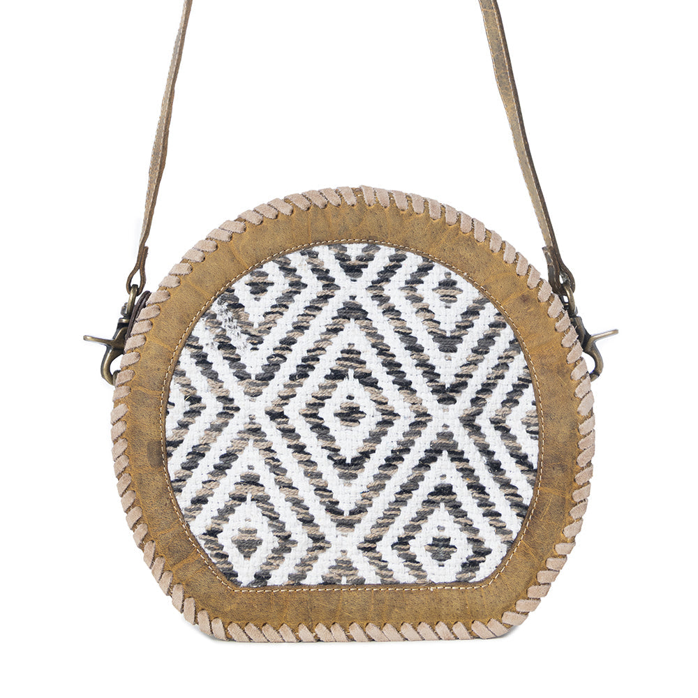 Sand Weaver Round Bag.