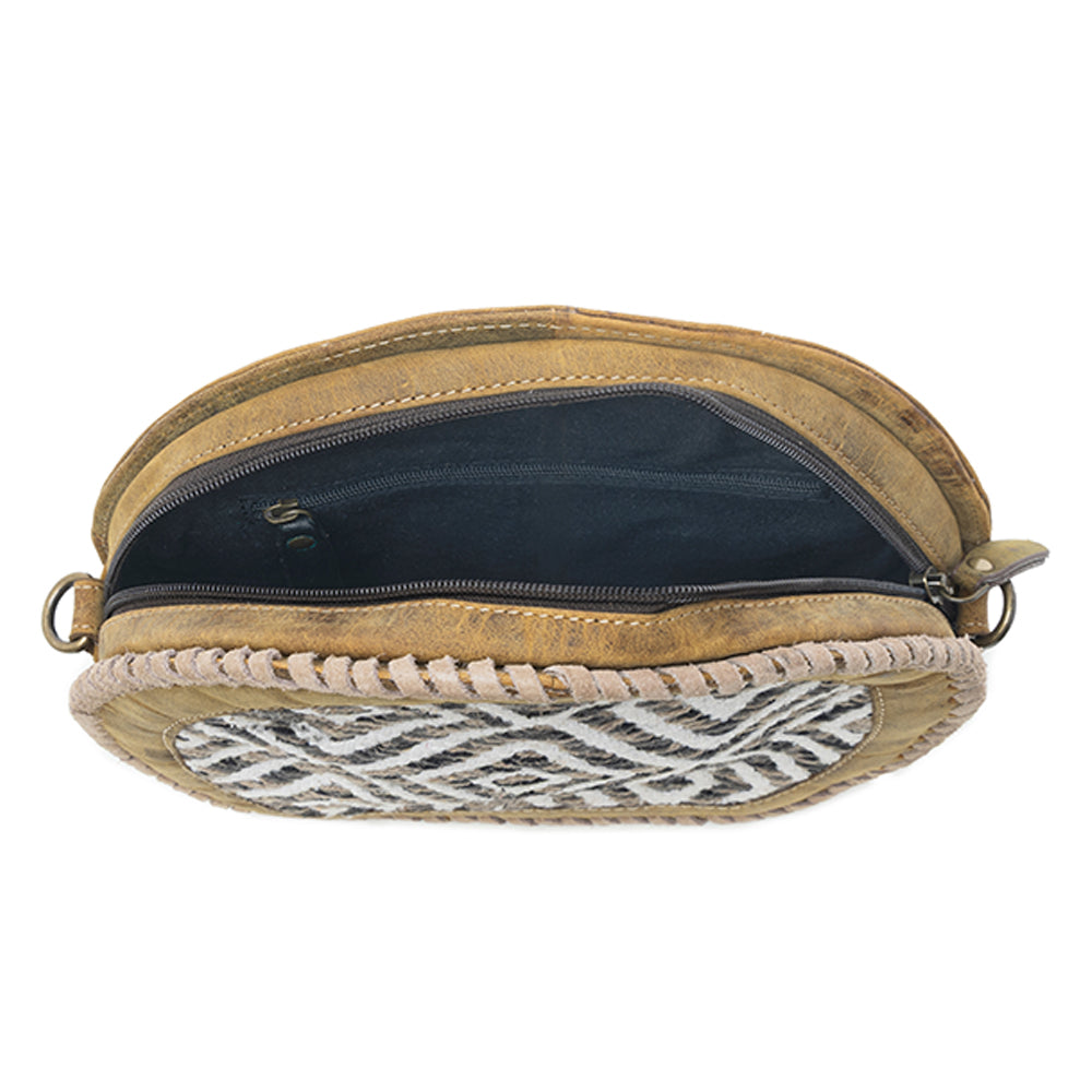 Sand Weaver Round Bag.