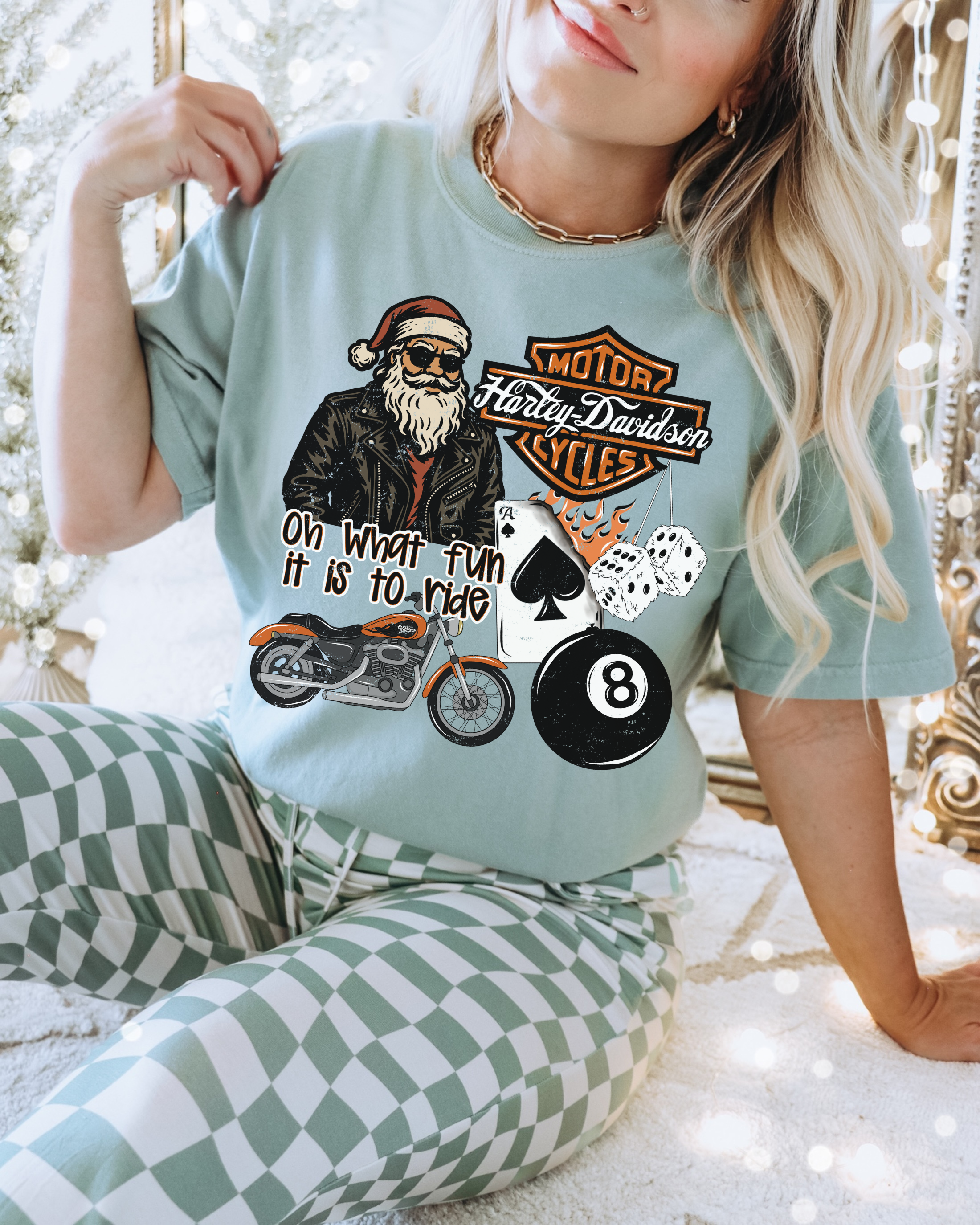 HD Christmas Collage tee