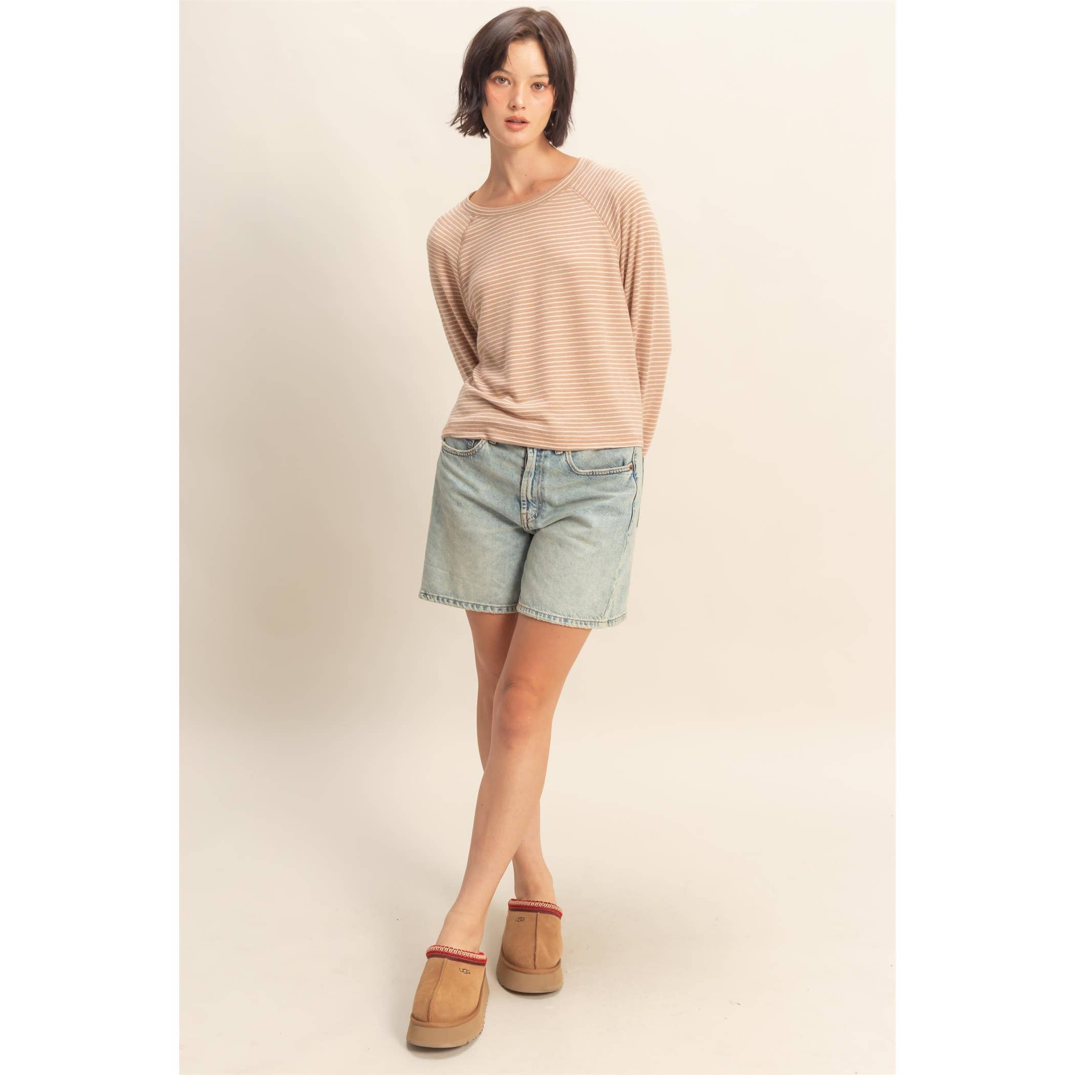 The Weekend Lines Top