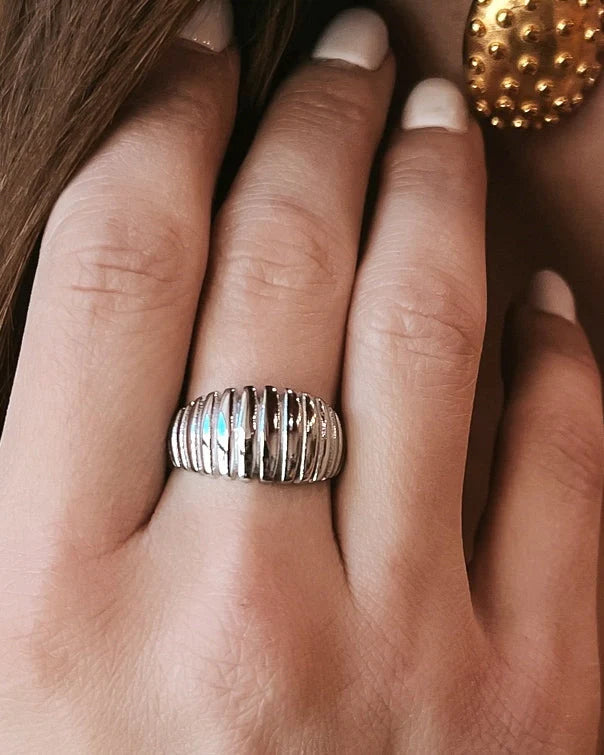 ROARK TEXTURED RING SZ 8