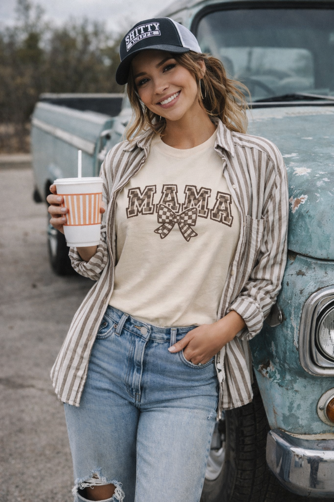 Mama Bow Western Graphic Tee Shirt – Graphic Tee, Long Sleeve & Crewneck