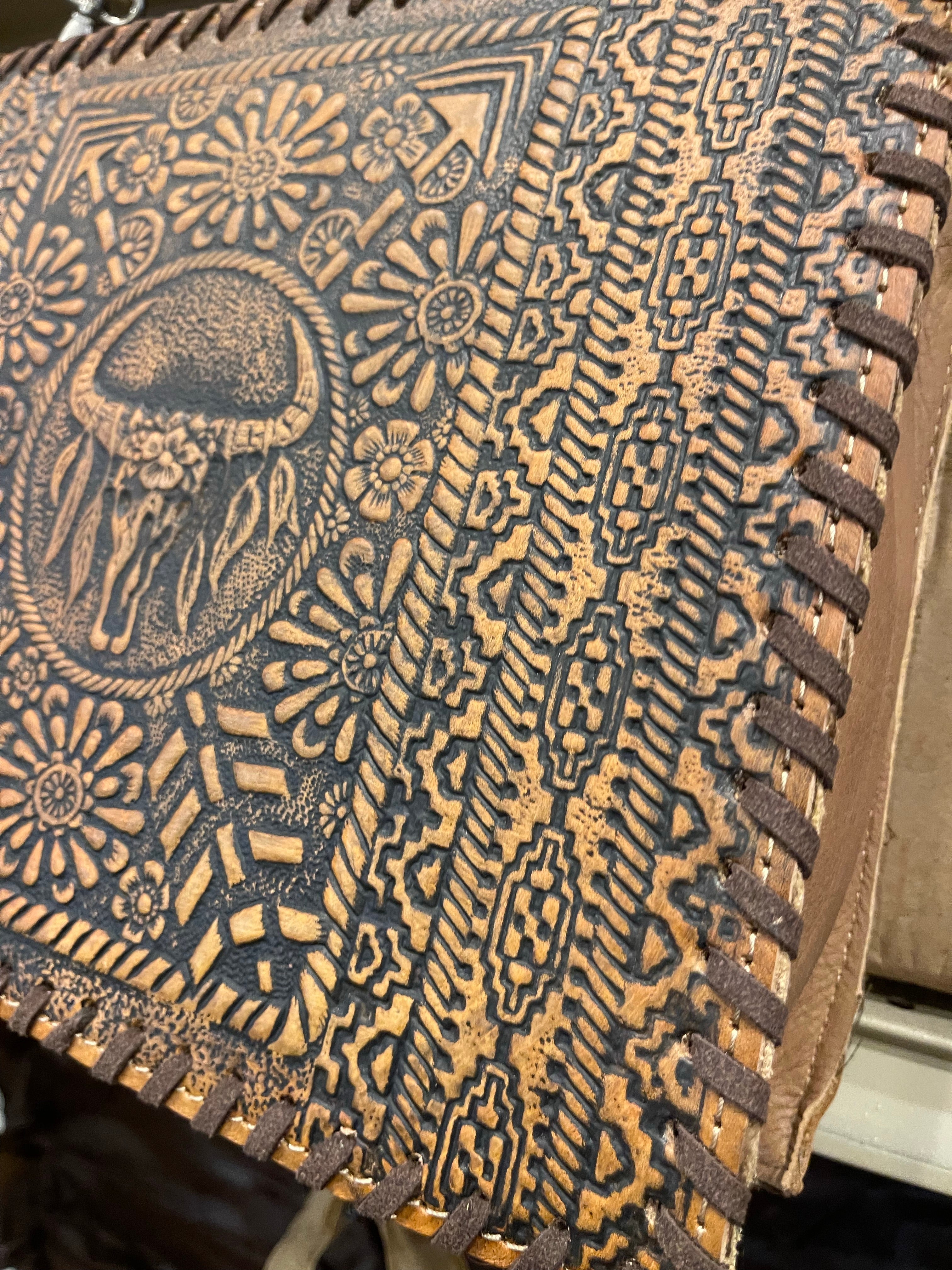 Tooled Cowskull Chain Purse