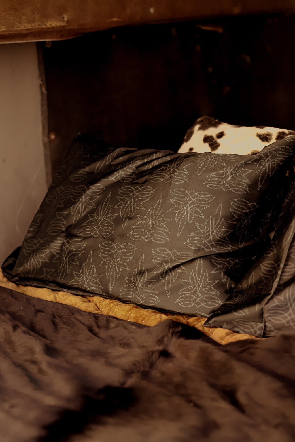 Mini Boot Stitch Satin Pillow Case