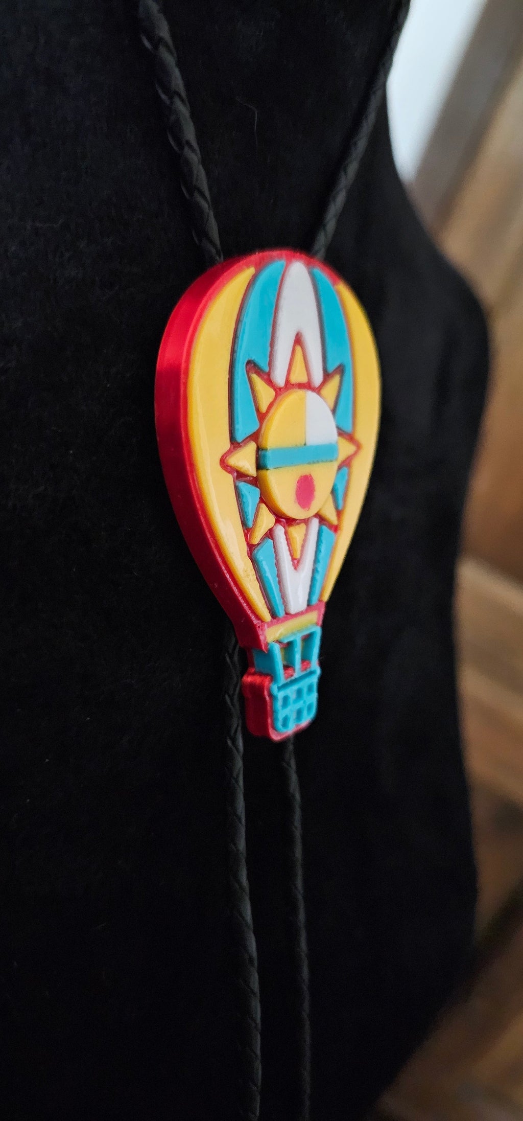 Albuquerque Balloon Fiesta 3D Hot Air Balloon Sunface Bolo Tie Necklace