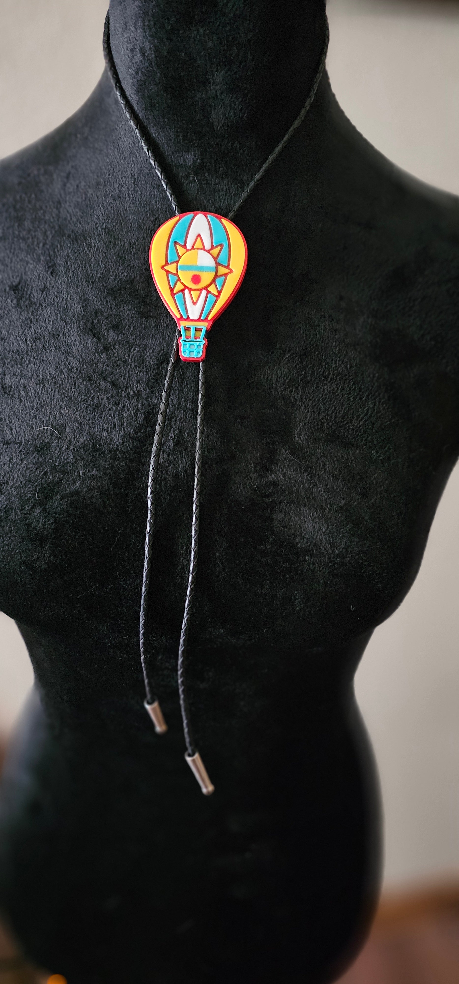 Albuquerque Balloon Fiesta 3D Hot Air Balloon Sunface Bolo Tie Necklace