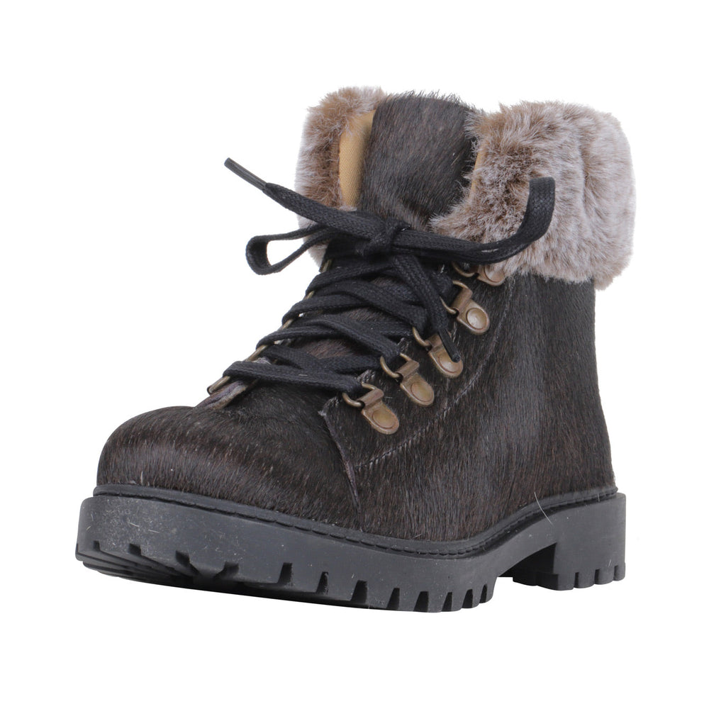 Turbulent Boots