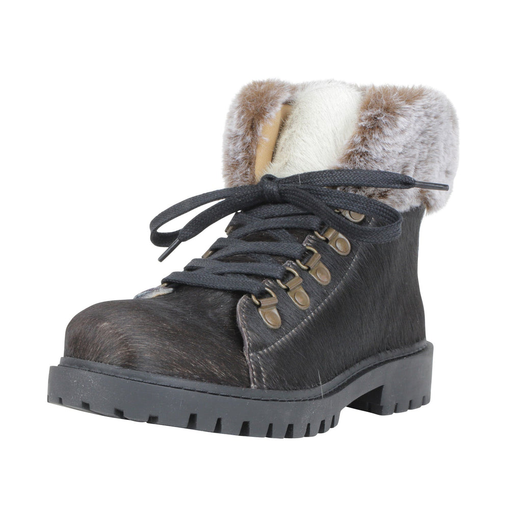 Turbulent Boots