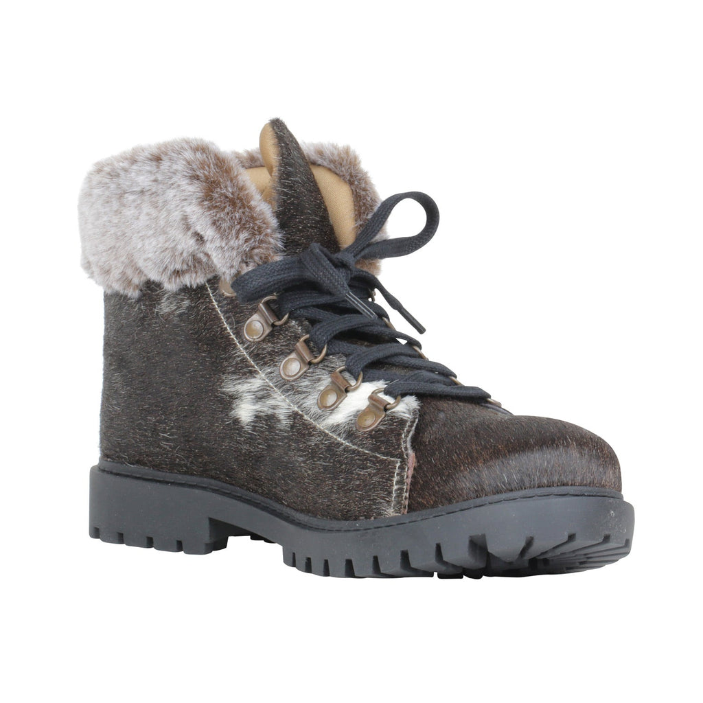 Turbulent Boots